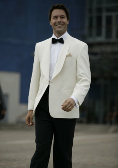 Свадебный мужской костюм Белый-C2646 - Салон мужских костюмов Cavaliere