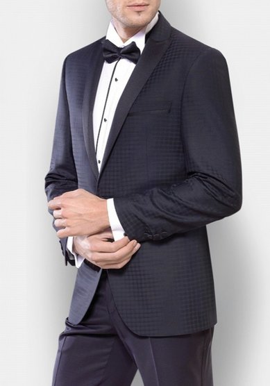 Свадебный мужской костюм Черный смокинг Сенека-M3518 - Салон костюмов Manzetti в Санкт-Петербурге...